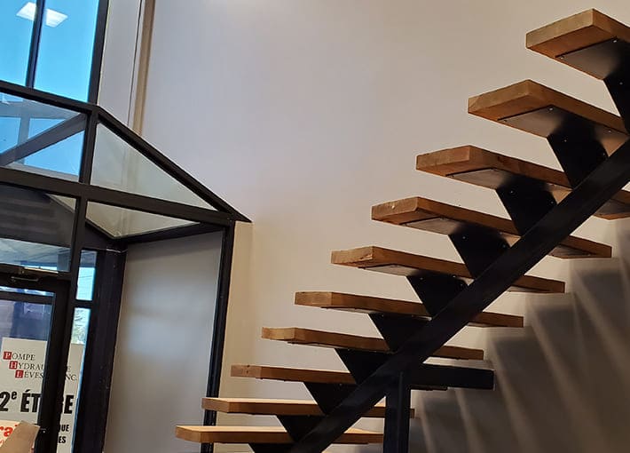 Outdoor painting stairs Ottawa